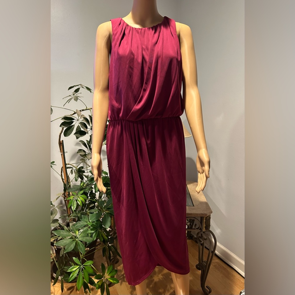 Adrianna Papell  maxi dress sz 8 .